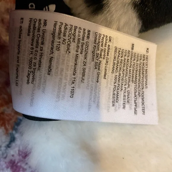 adidas x IVY PARK Unisex Faux Fur Scarf in White/Black - Picture 2 of 7